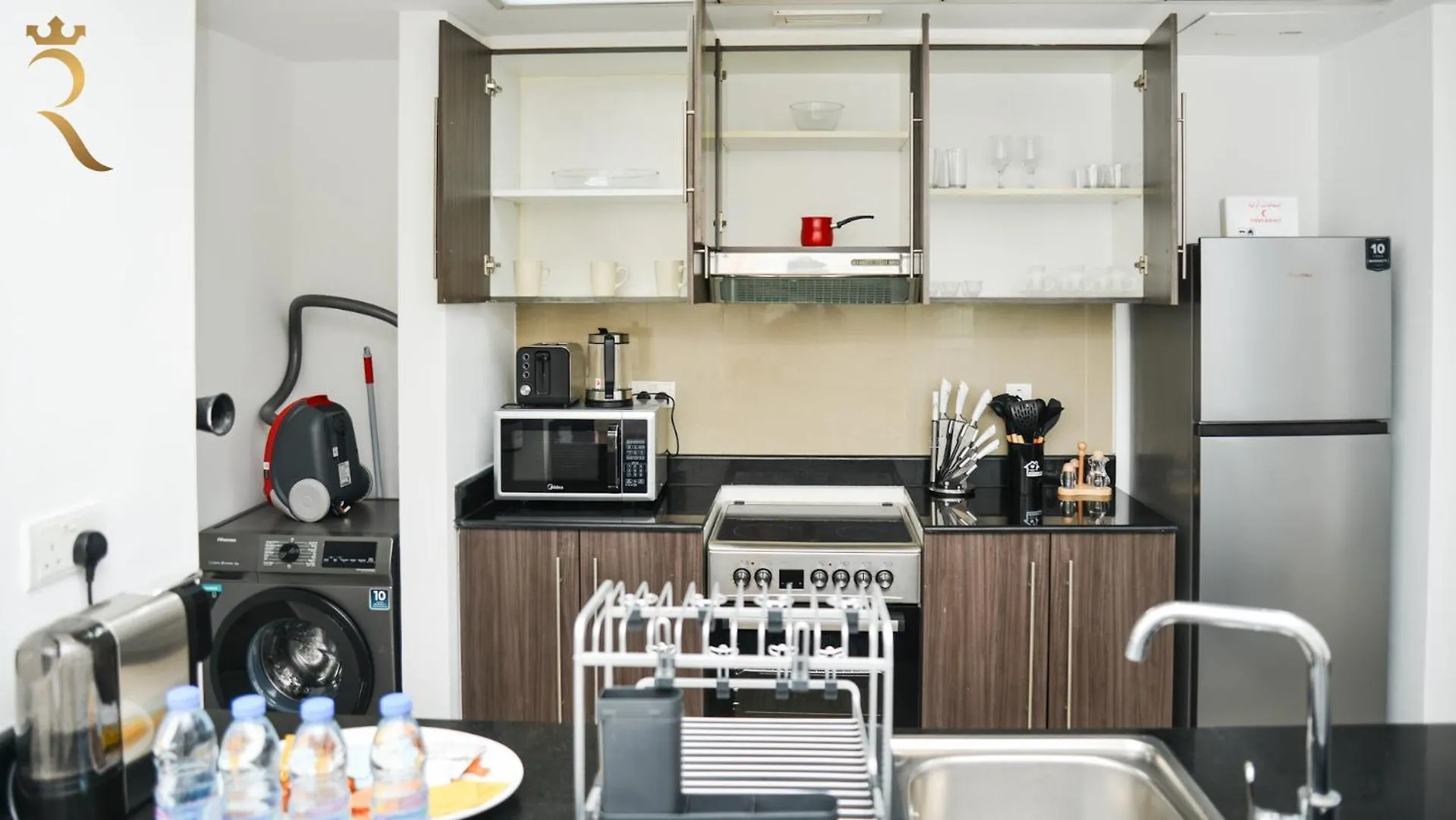 Lägenhet Al Reef Cozy 1Br With Pool And Serene Vibes Abu Dhabi